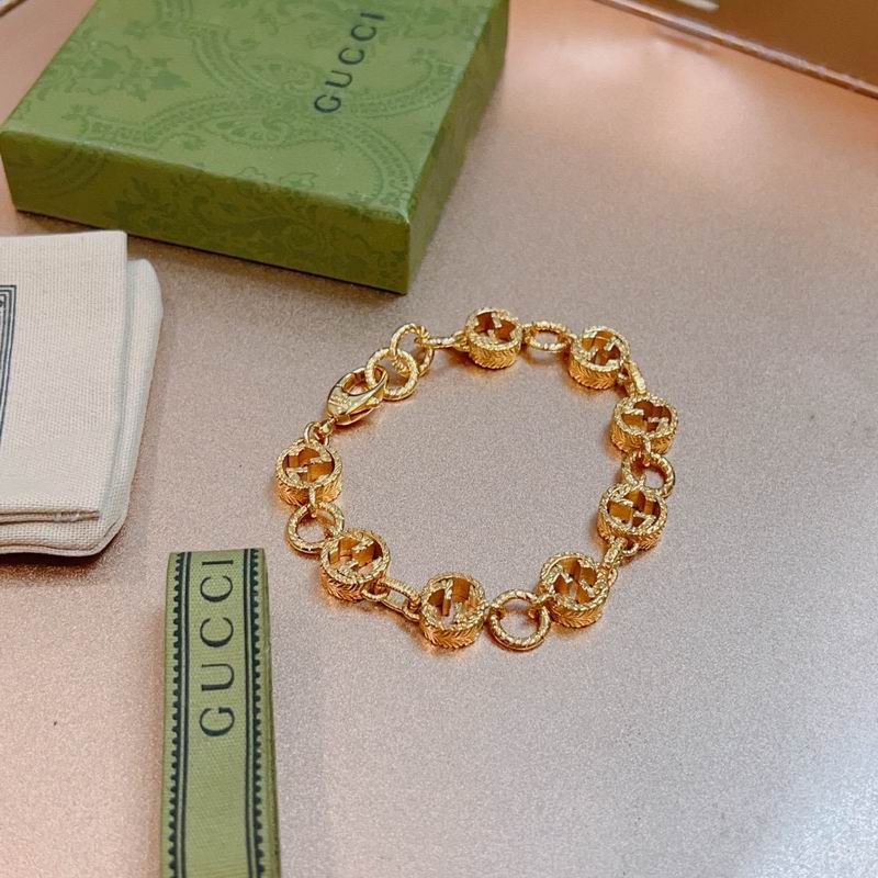 Gucci Bracelet 10yxx11